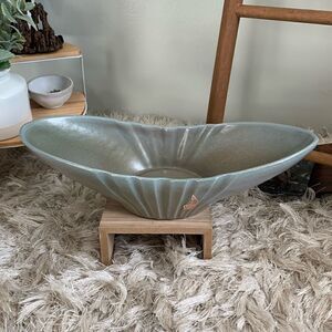Vintage Red Wing USA Pottery
#664 Flared Stretched Bowl